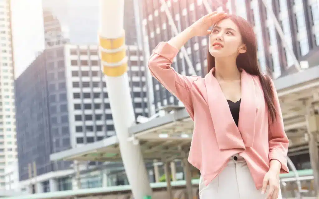 หน้าหย่อนคล้อย เกิดจากอะไร