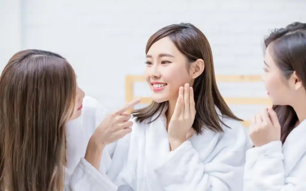 ยกกระชับใบหน้าด้วยเครื่อง Emface ทำกี่ครั้งเห็นผล