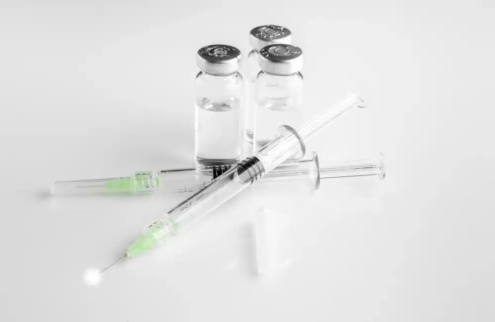 “ฉีดสลายฟิลเลอร์” ปรึกษา THE RITZ CLINIC