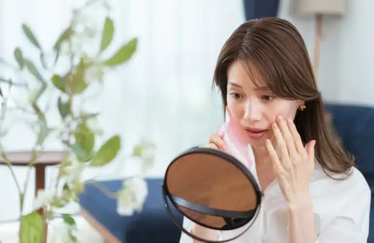 cover วิธีรักษาสิวแพ้แมสก์ (Maskne) ให้หายไว คืนผิวใส ไร้กังวลเรื่องสิว