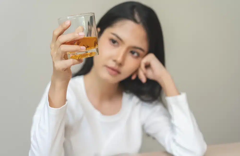 การดื่มแอลกอฮอล์ในปริมาณมาก (Excessive Alcohol Consumption)