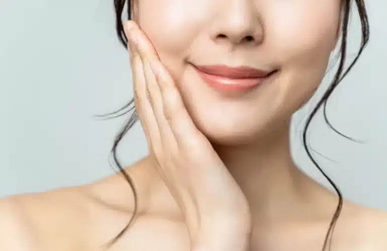 cover หน้าบาน กรามใหญ่ เกิดจากอะไร_ ไขทุกสาเหตุ พร้อมวิธีปรับรูปหน้าให้เรียวสวย