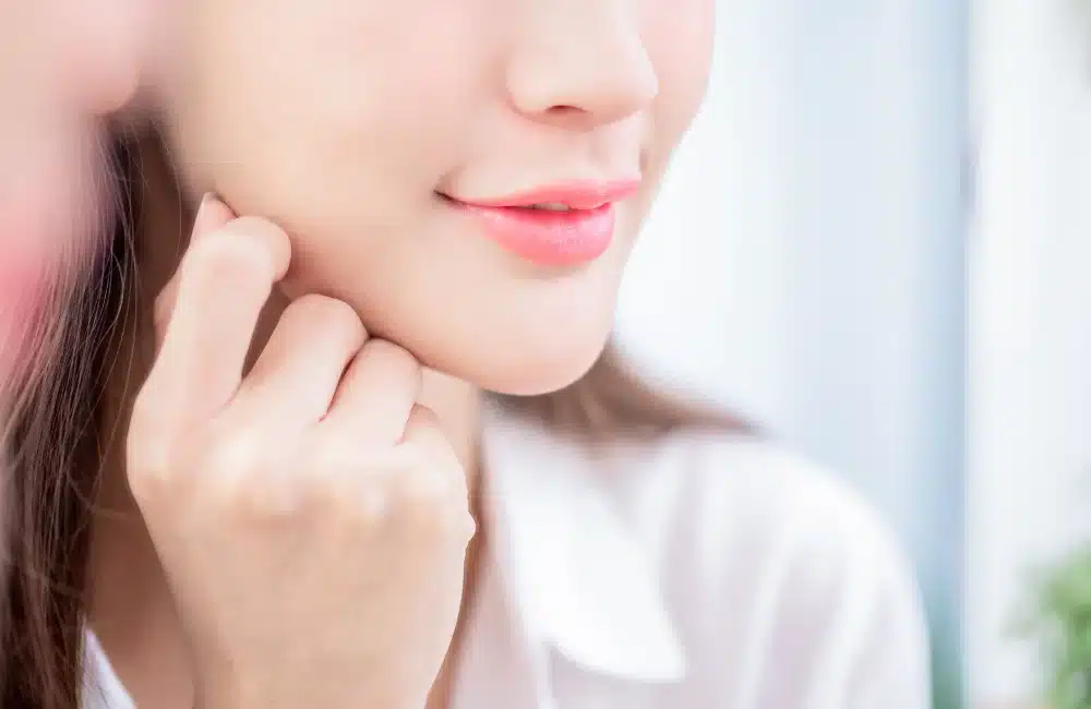 ฟิลเลอร์ (Dermal Fillers) ปรับกรอบหน้าและคาง