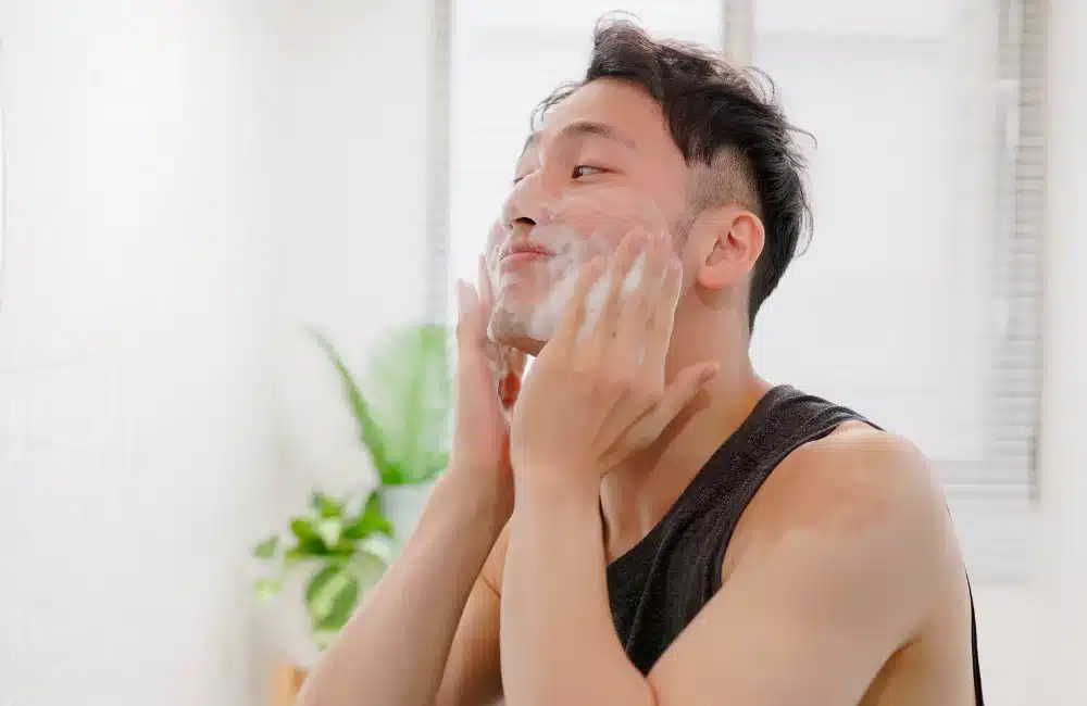 วิธีดูแลตัวเองเบื้องต้น เมื่อสิวเห่อเต็มหน้า