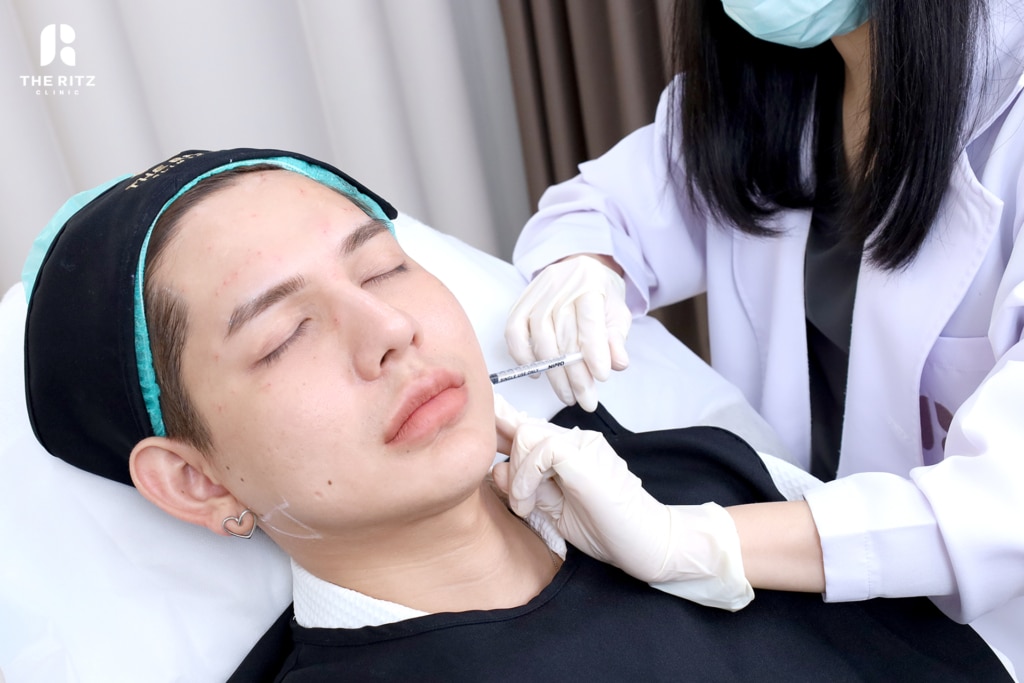 Botulinum Toxin หรือการฉีดโบท็อกซ์คืออะไร